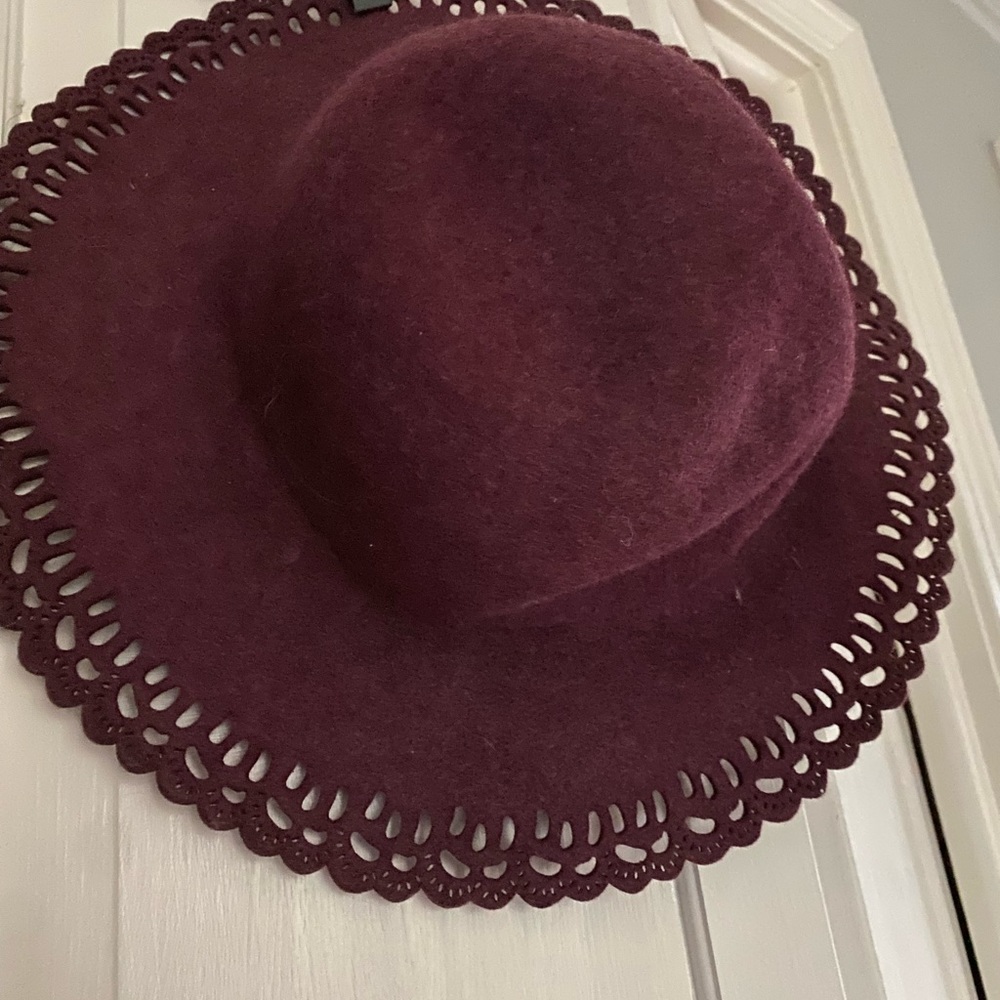 Fall Felt Hat - Picture 2 of 2